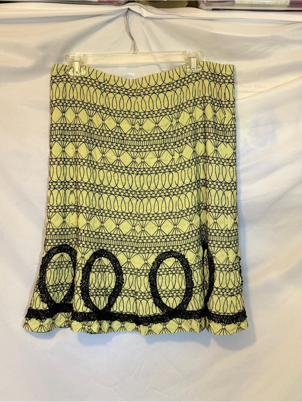 WD.NY Lime Green Y2K A-Line Skirt with Black Embroidery Size 14 (GG30)